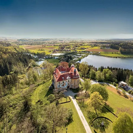 Gut Hornegg Nyaraló *